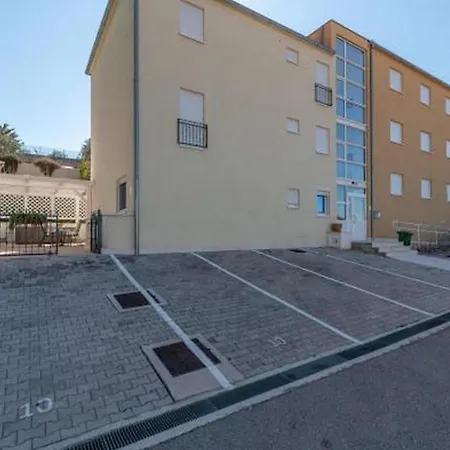 Apartment Luxury Luma With Jacuzzi Seget Vranjica